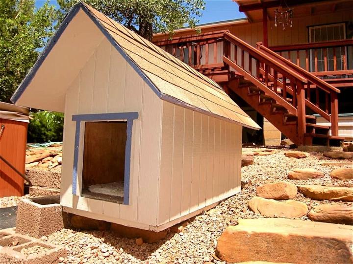 Build a Doghouse out of Pallets