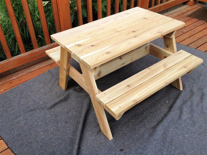 Build a Kids Picnic Table