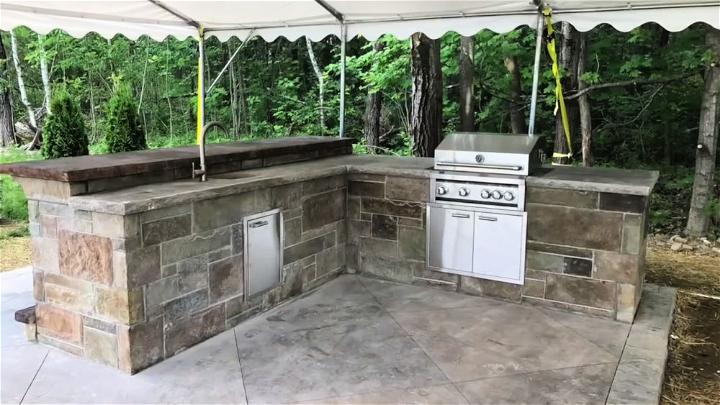 Customizable Outdoor Kitchen