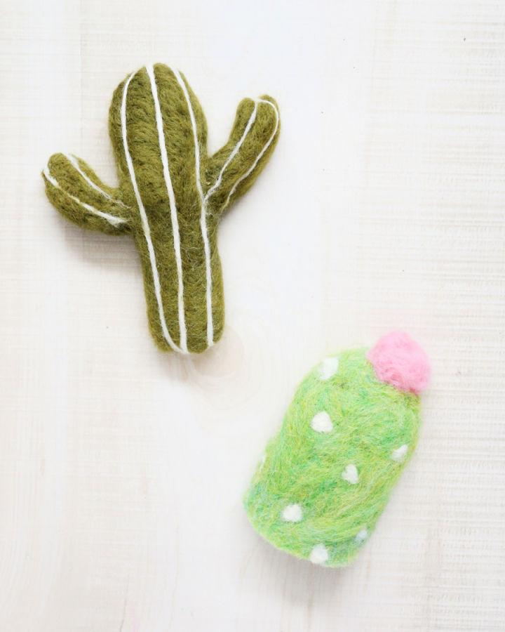 Cute Cactus Catnip Toy