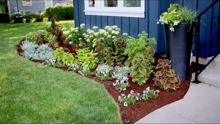 25 Top Flower Bed Ideas To Decorate Your Garden - Blitsy