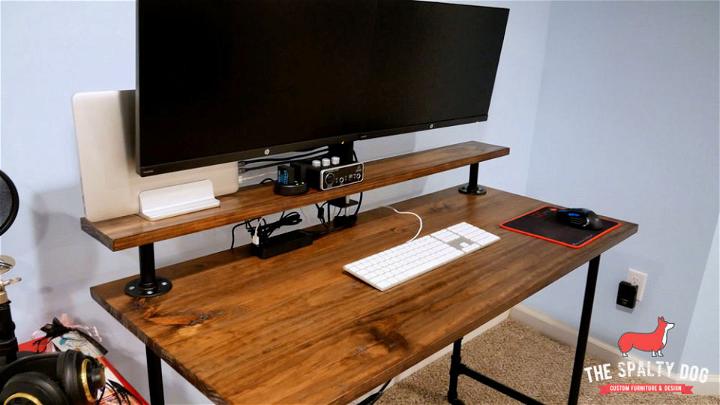 DIY Industrial Pipe Desk
