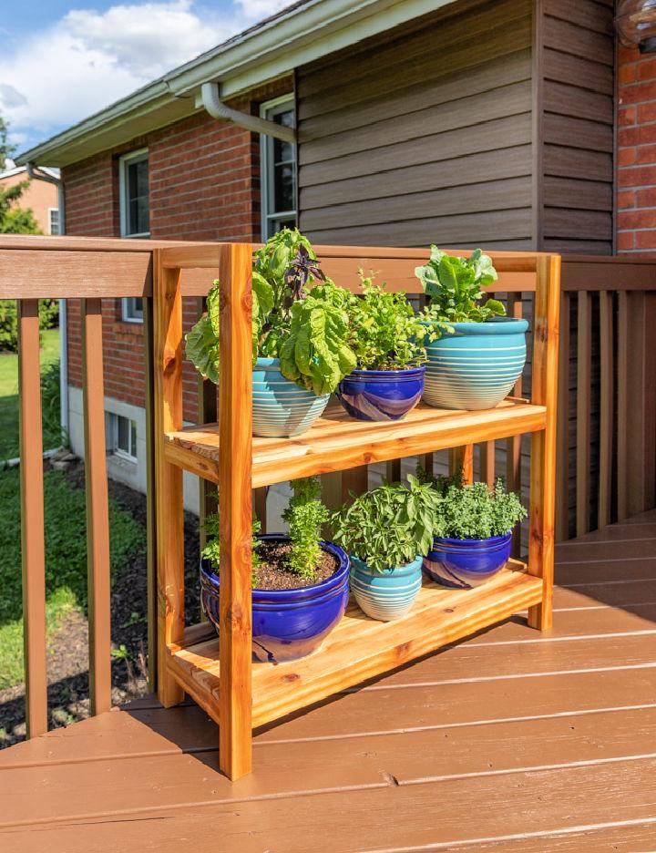 DIY Outdoor Plant Stand
