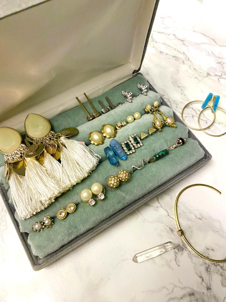 DIY Velvet Jewelry Box