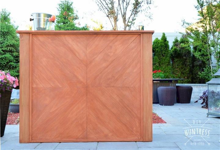 DIY Wooden Outdoor Bar