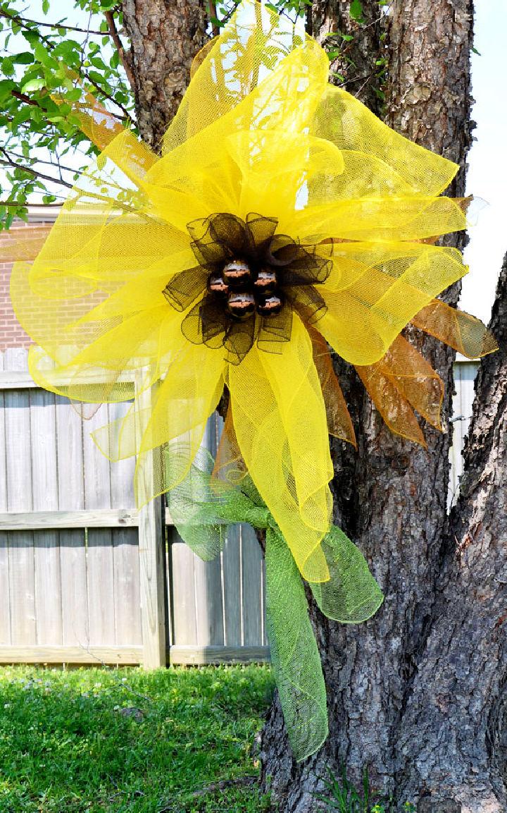 Deco Mesh Sunflower Wreath