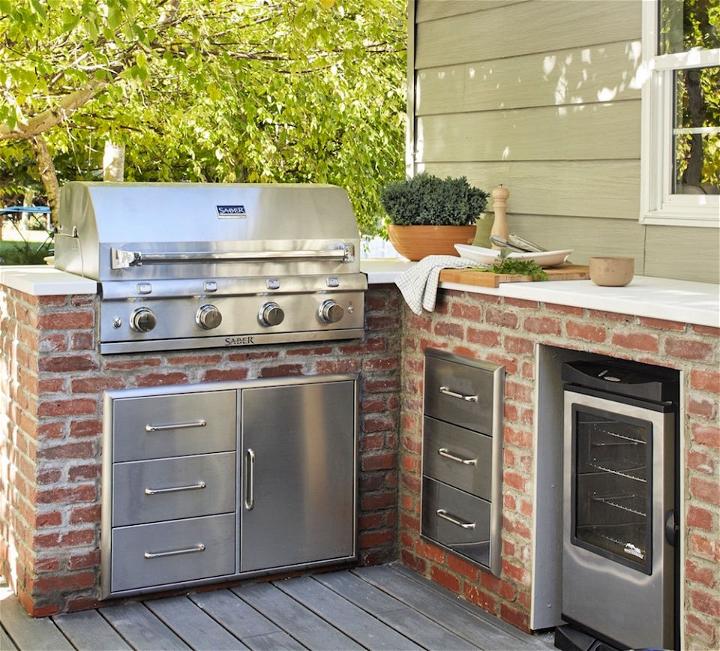 Easy DIY Outdoor Kitchen