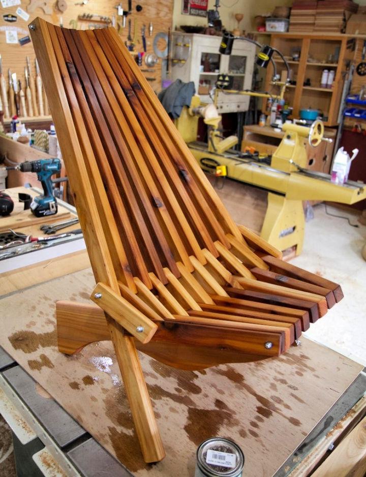 Folding Cedar Lawn Chair