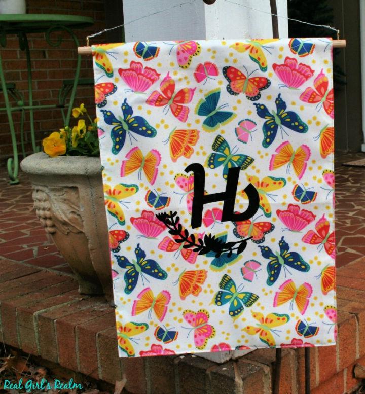 Garden Flag Using A Place Mat