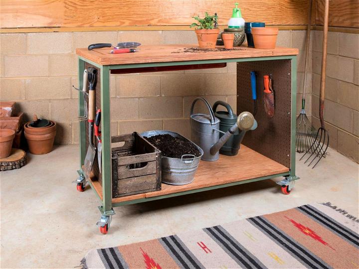 Garden Potting Bench With Built In Dry Sink