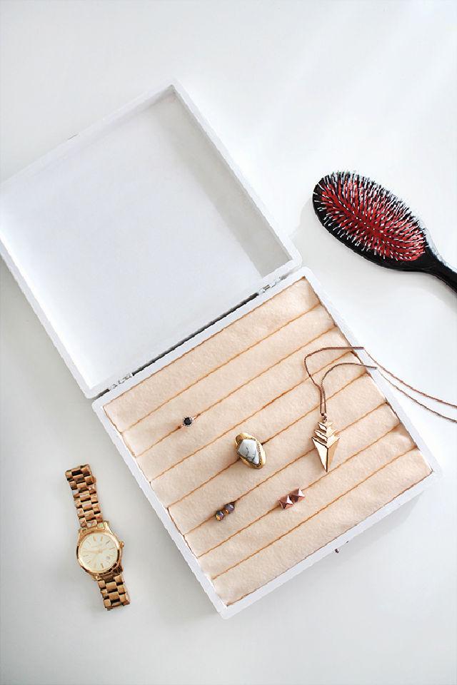 Jewelry Box for Necklace