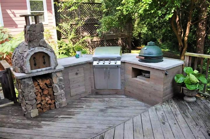 Outdoor Kitchen on Deck