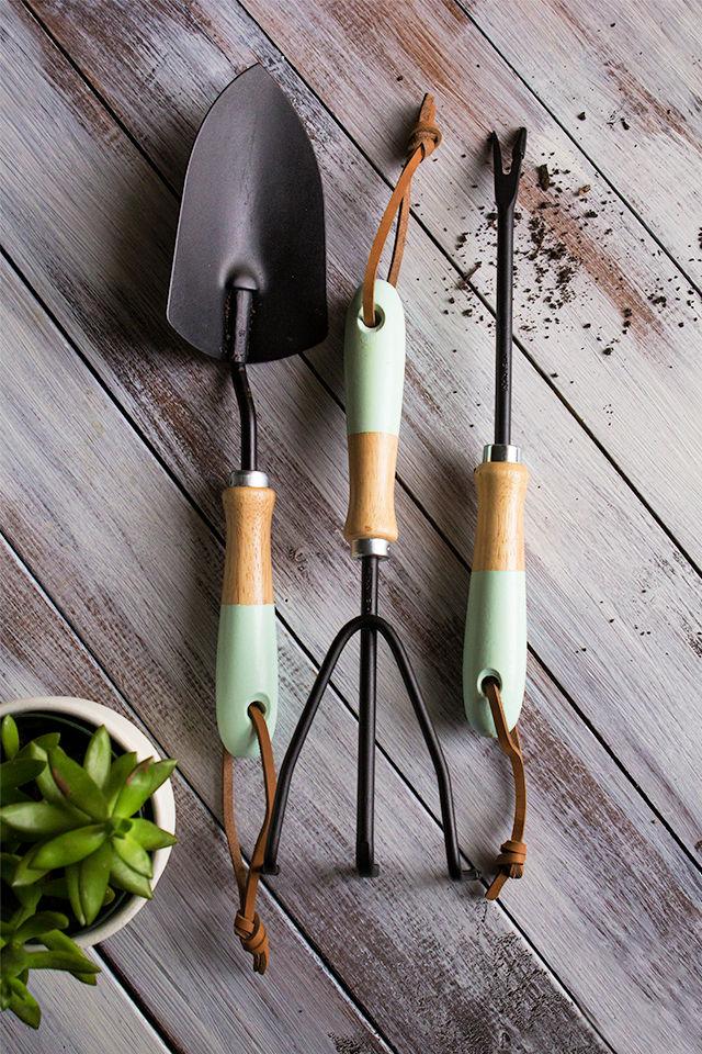 Paint Dipped Garden Tools