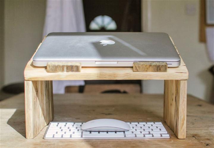 Pallet Wood Laptop Stand