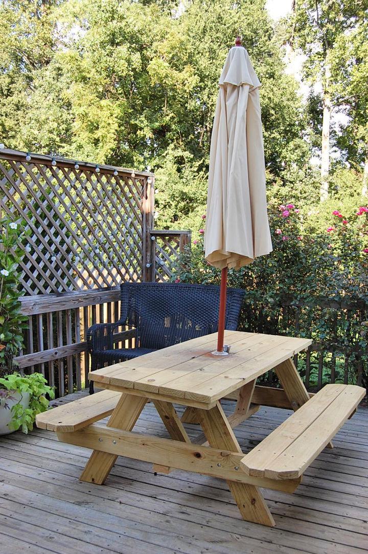 Picnic Table with Umbrella