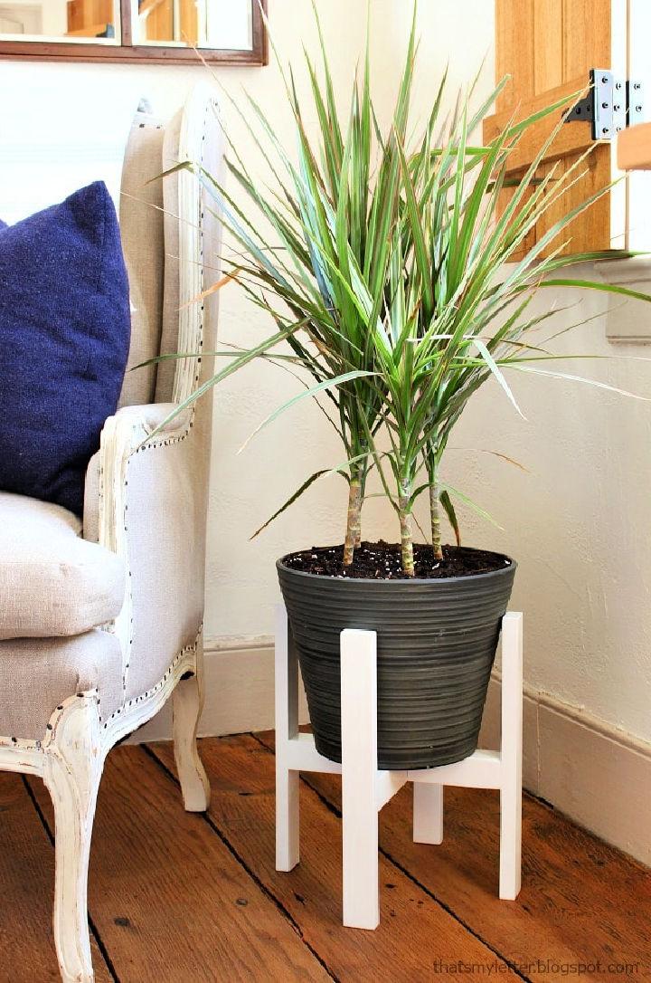 Plant Stand with Free Plan