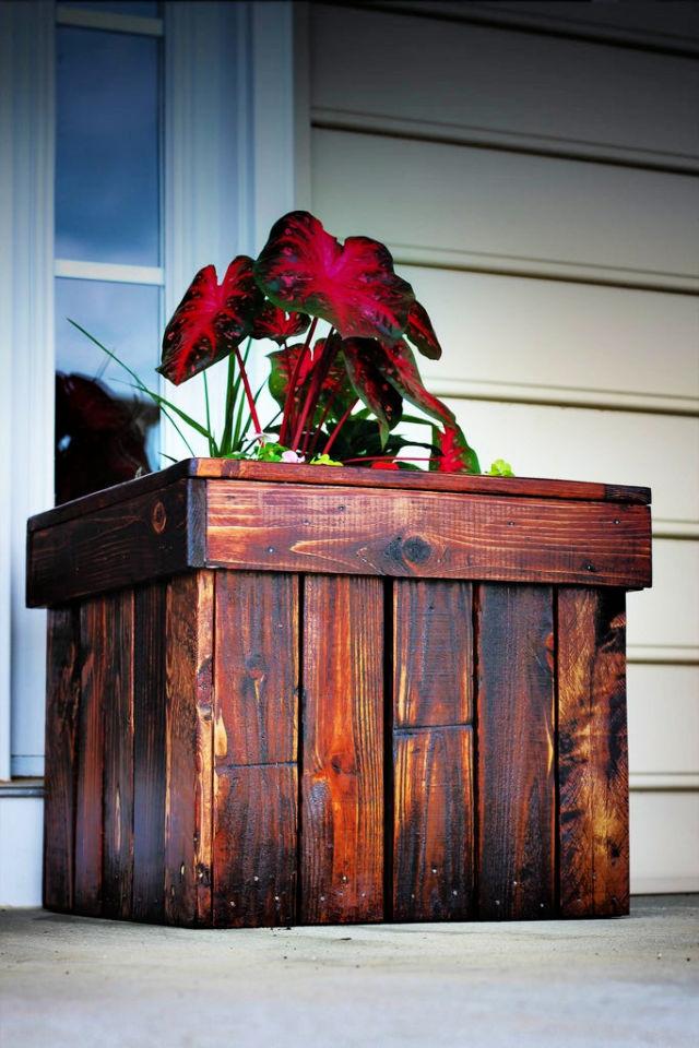 Planter Box From Pallets