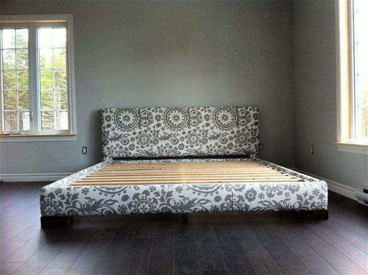 Platform Bed Frame with Chunky Legs