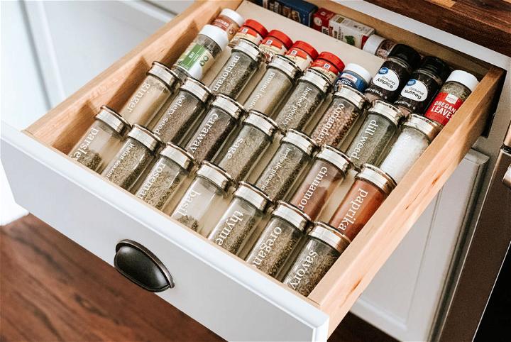 Quick and Easy Spice Drawer Organizer