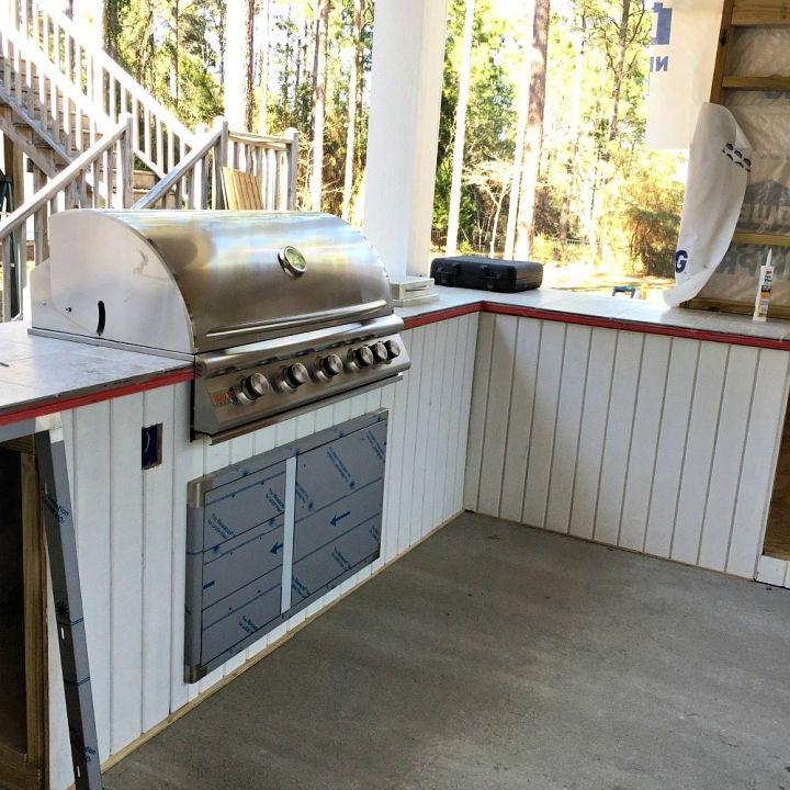 Simple DIY Outdoor Kitchen