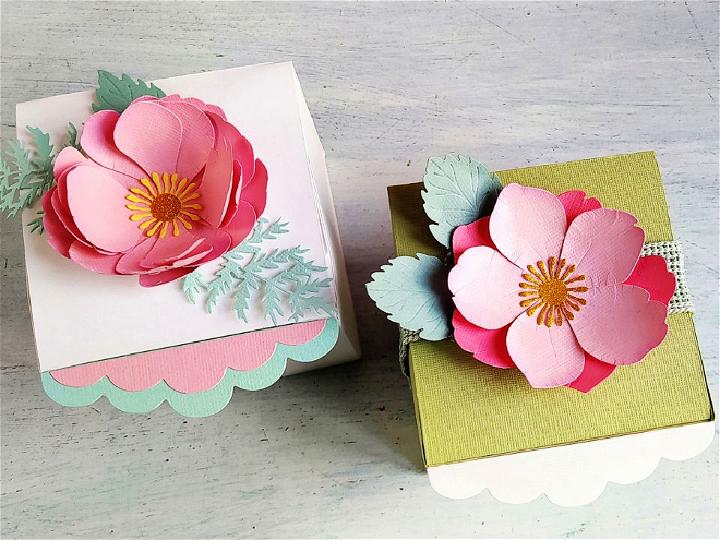 Small Gift Box with Flower