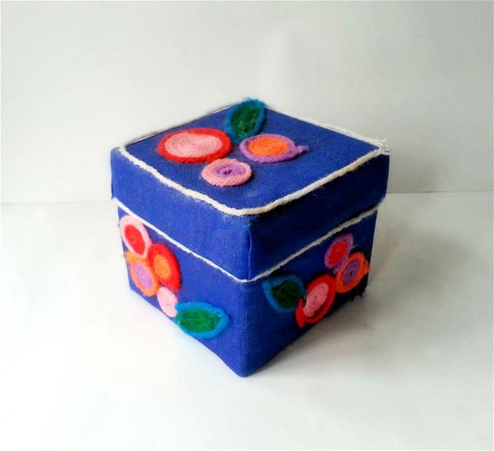 Small Cardboard Jewelry Box