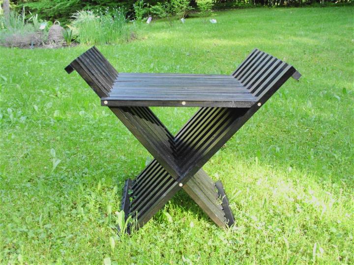 Unique DIY Folding Chair