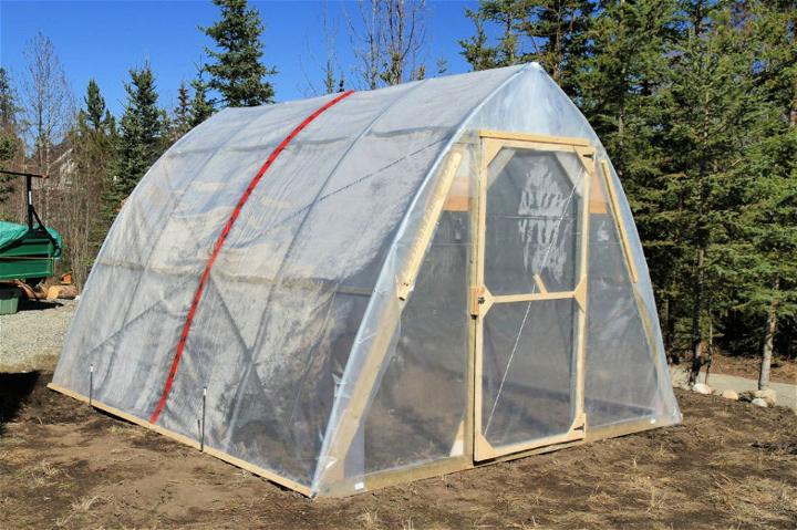 DIY Greenhouse for the North