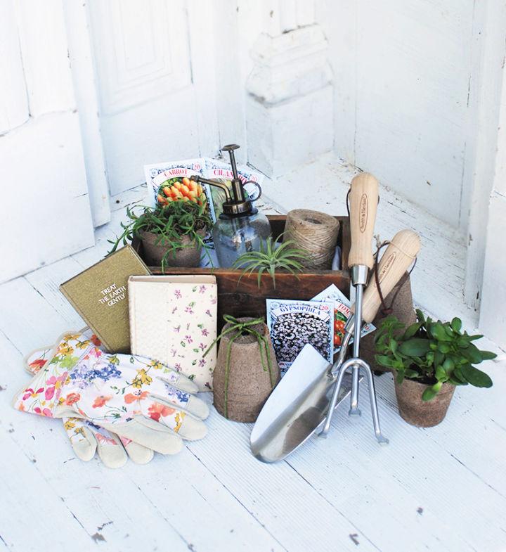 DIY Gardeners Gift Basket