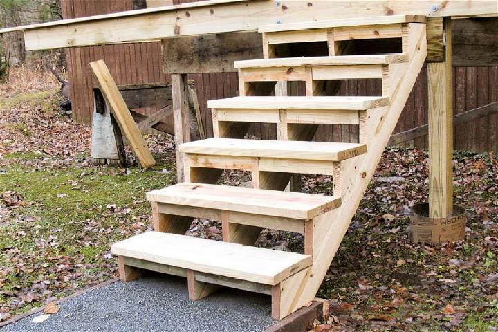 How to Make Deck Stairs