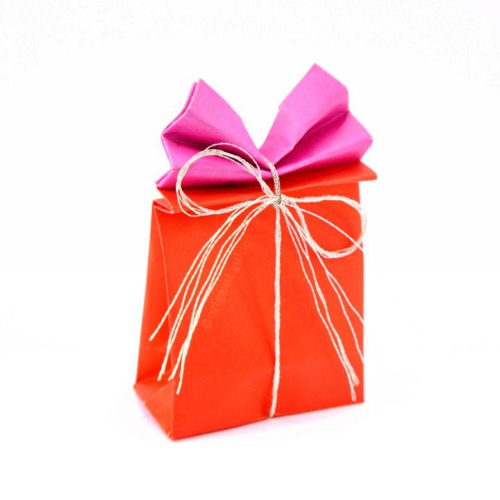 How to Make an Origami Gift Bag