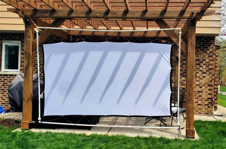 Inexpensive Collapsible Projector Screen Frame