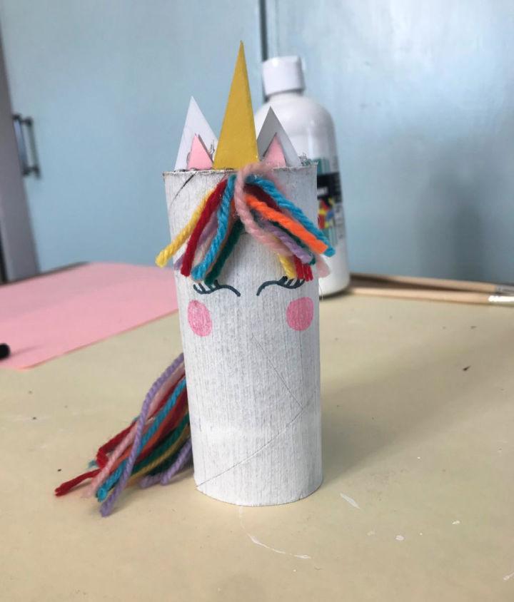 Manualidad unicornio con rollo de papel higiénico