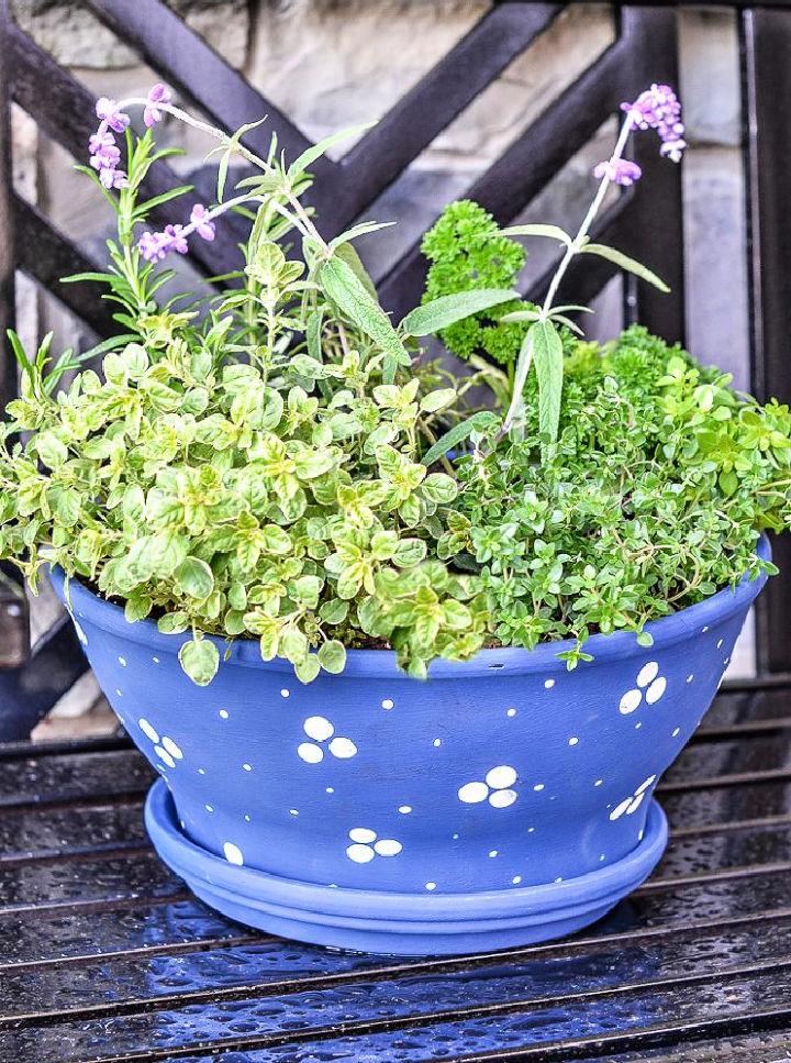 Pretty DIY Container Herb Garden