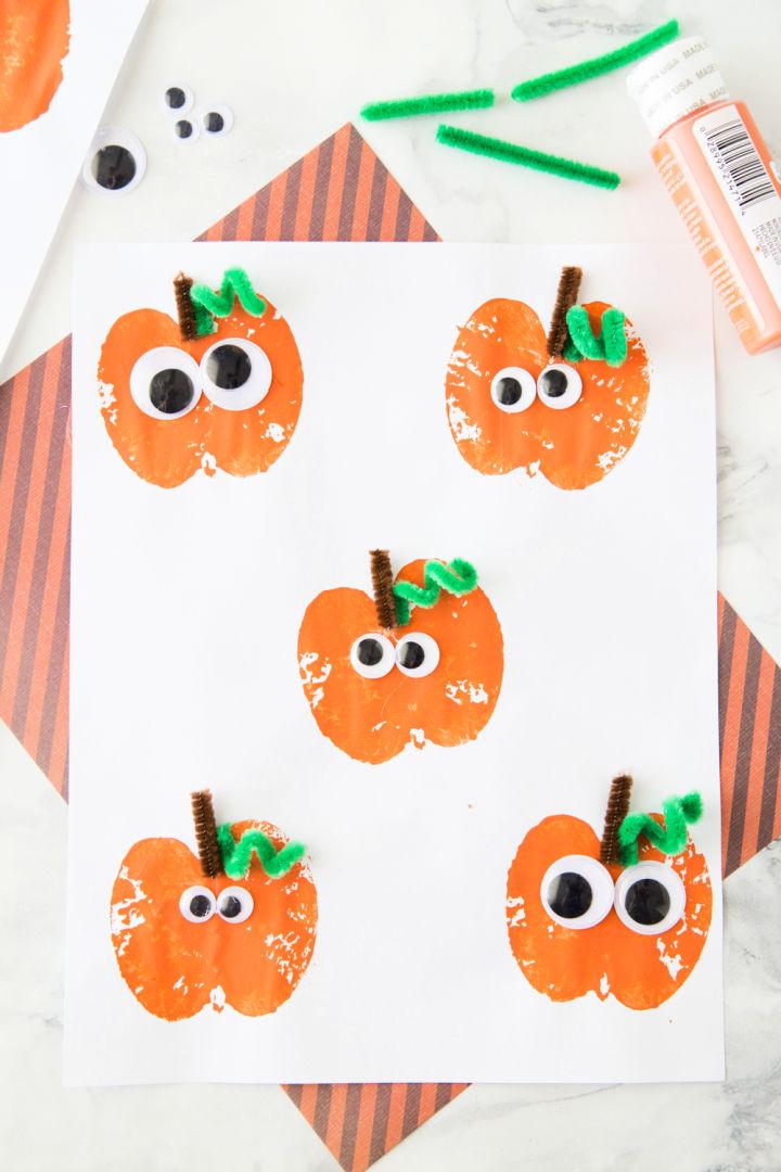 Apple Stamping Pumpkin Craft for Toddlers