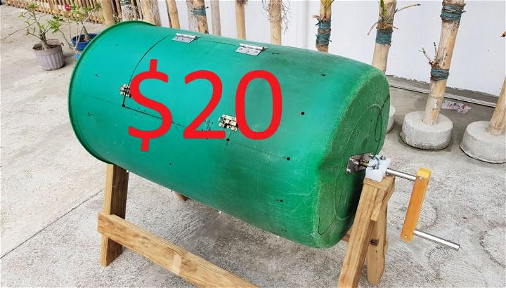 Cheap DIY Compost Tumbler for $20