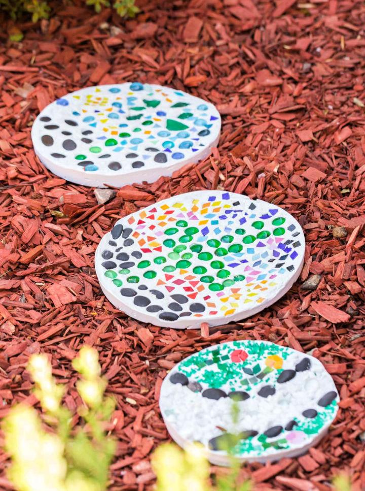 DIY Garden Stepping Stones