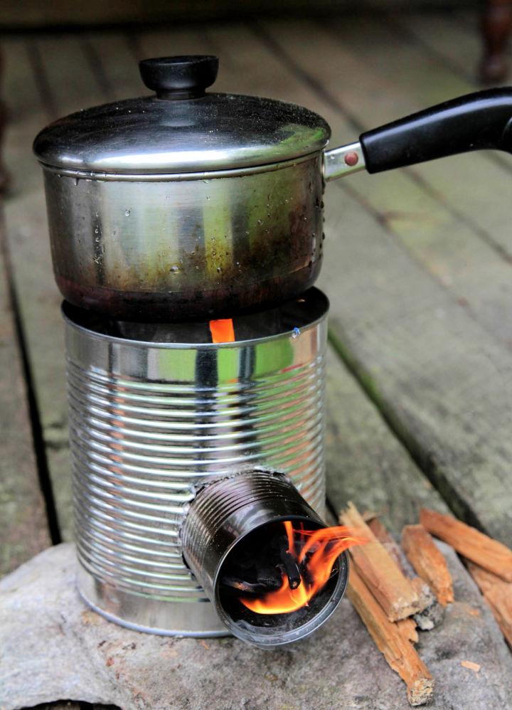 Hobo Tin can Portable Rocket Stove