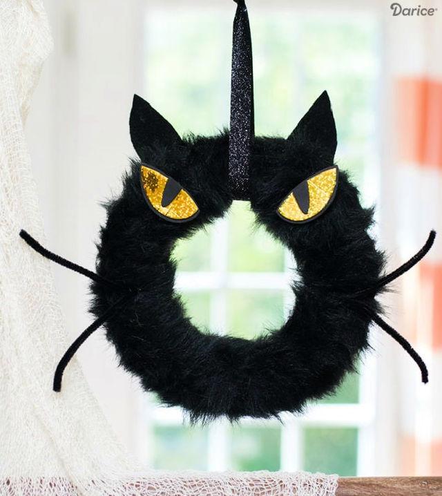 Spooky Halloween Cat Wreath