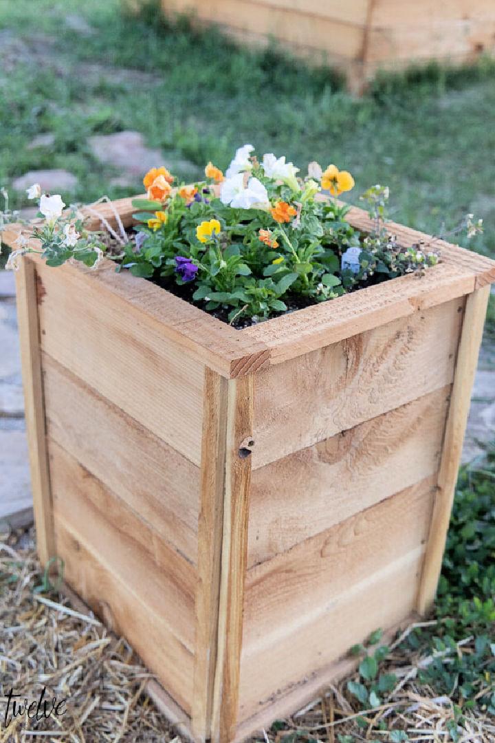 Super Easy Cedar Planter Box