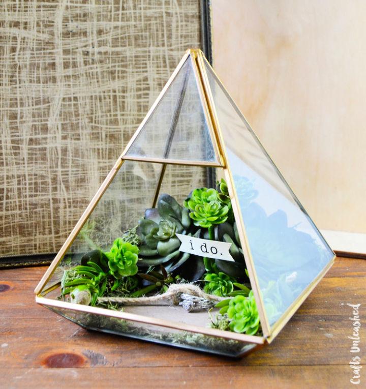 Unusual Terrarium Wedding Ring Box