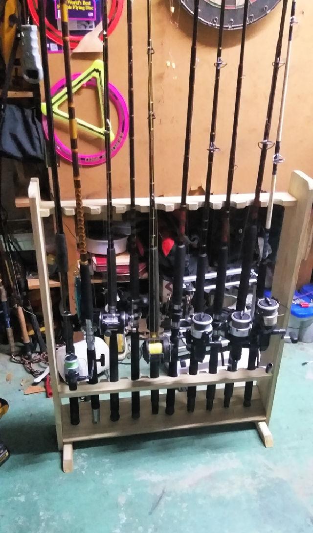 Wooden Fishing Rod Rack
