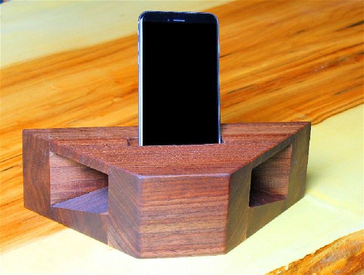 Wooden Phone Amplifier and Charging Station