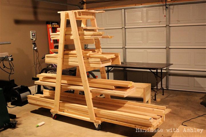 Built a Mobile Lumber Rack