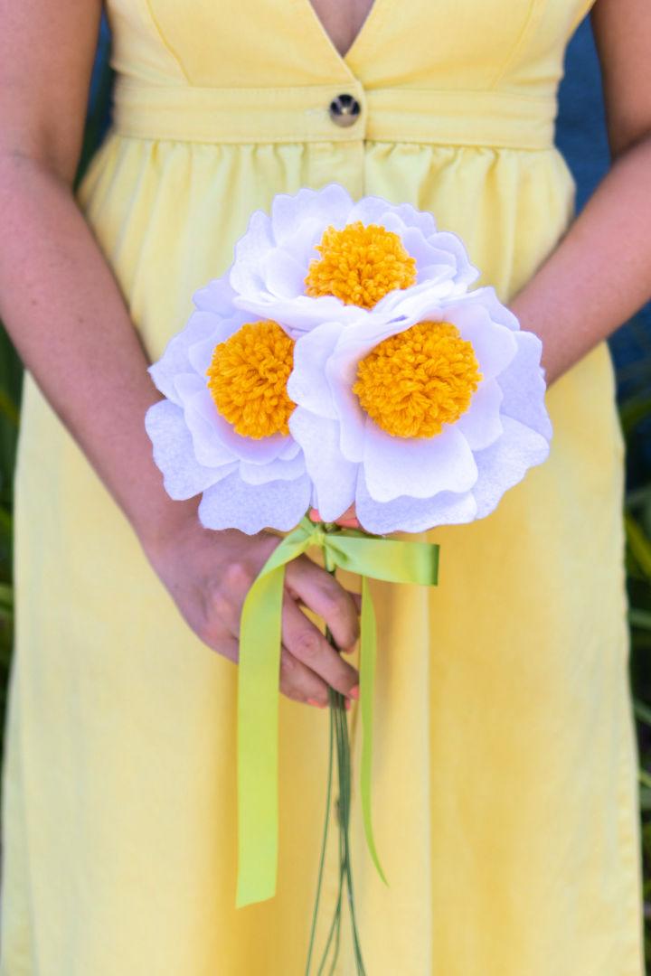 DIY Felt Pom Pom Flowers