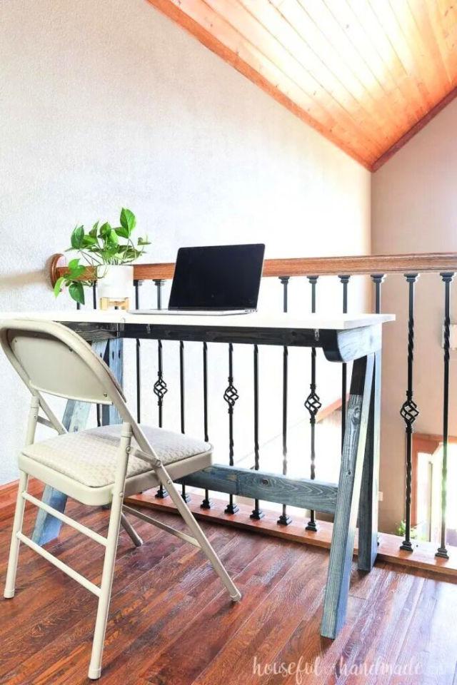 DIY Fold Away Desk from 2x4s