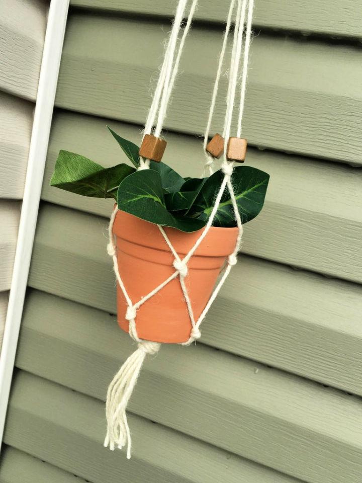 Beginners Macrame Plant Hanger