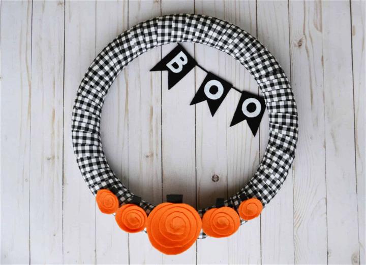 DIY Pumpkin Wreath