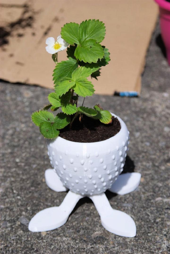 DIY Tasty Strawberry Planter