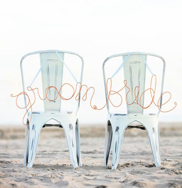 Easy Wire Wrapped Wedding Signs